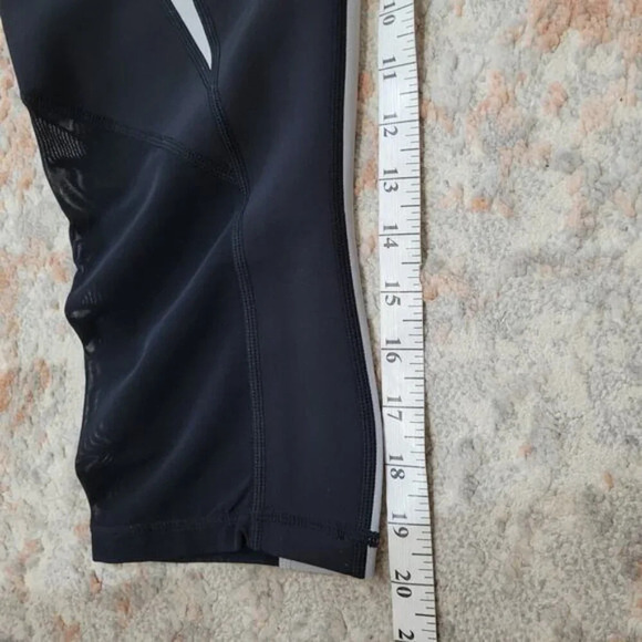 Karma Camille Crop Legging in Surge Blue - Size Large - Picture 9 of 9